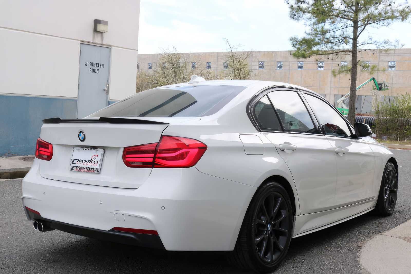 2018 BMW 3 Series 330i