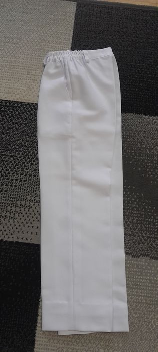 Strój komunijny 140