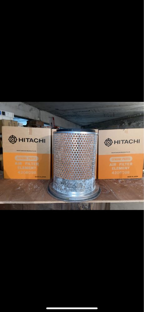 Запчасти на экскаватор  Hitachi