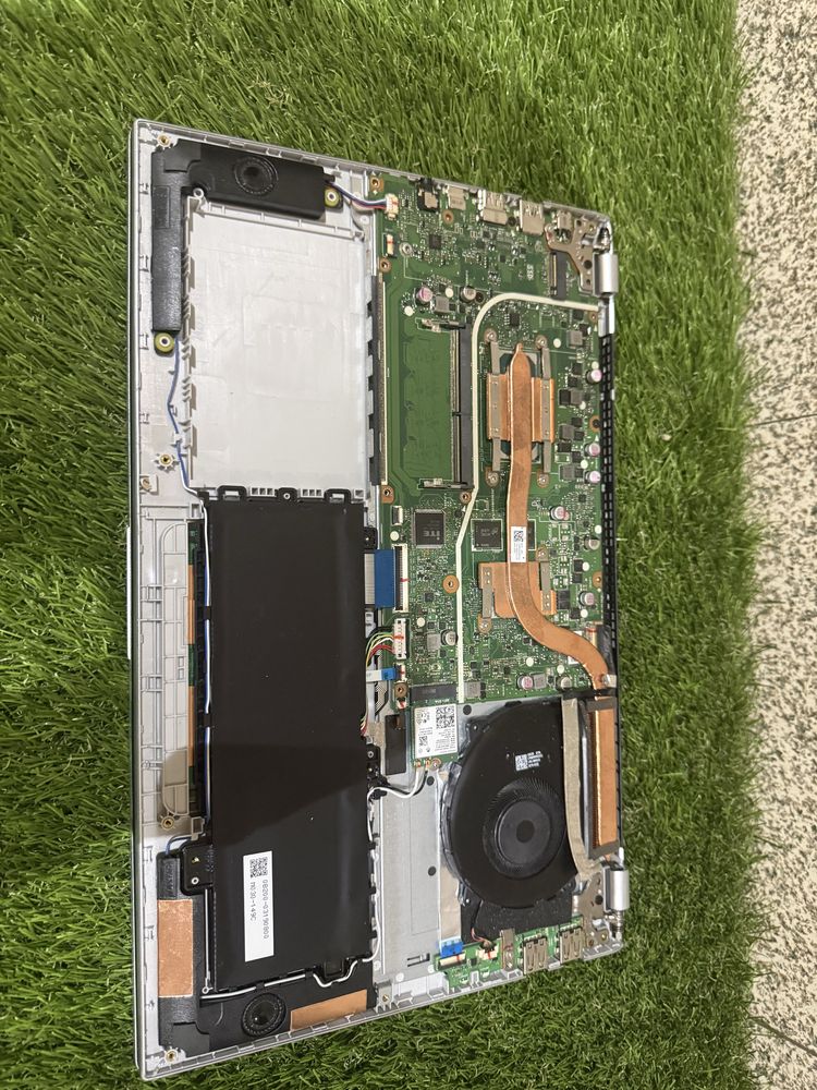 Asus VivoBook F512J