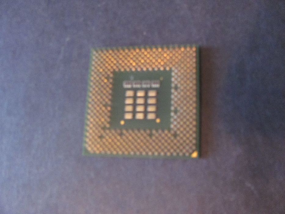 Procesor AMD Athlon 1700+ pod gniazdo Socket A/462