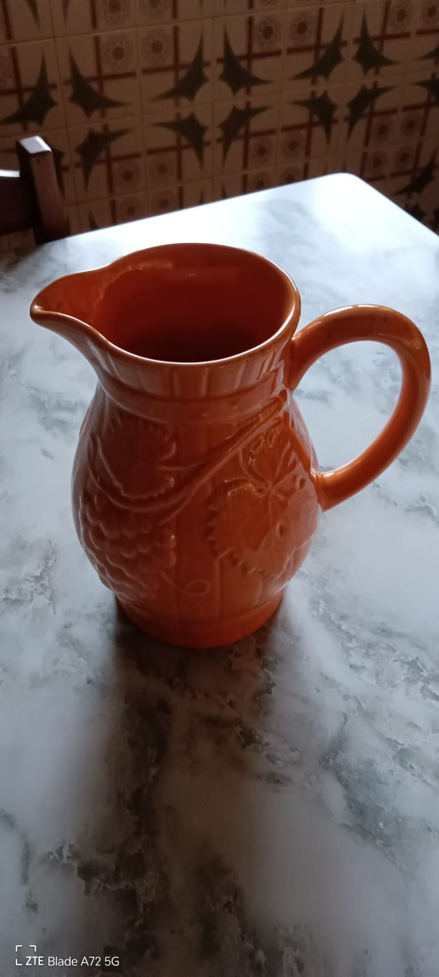 Jarros e caneca de barro