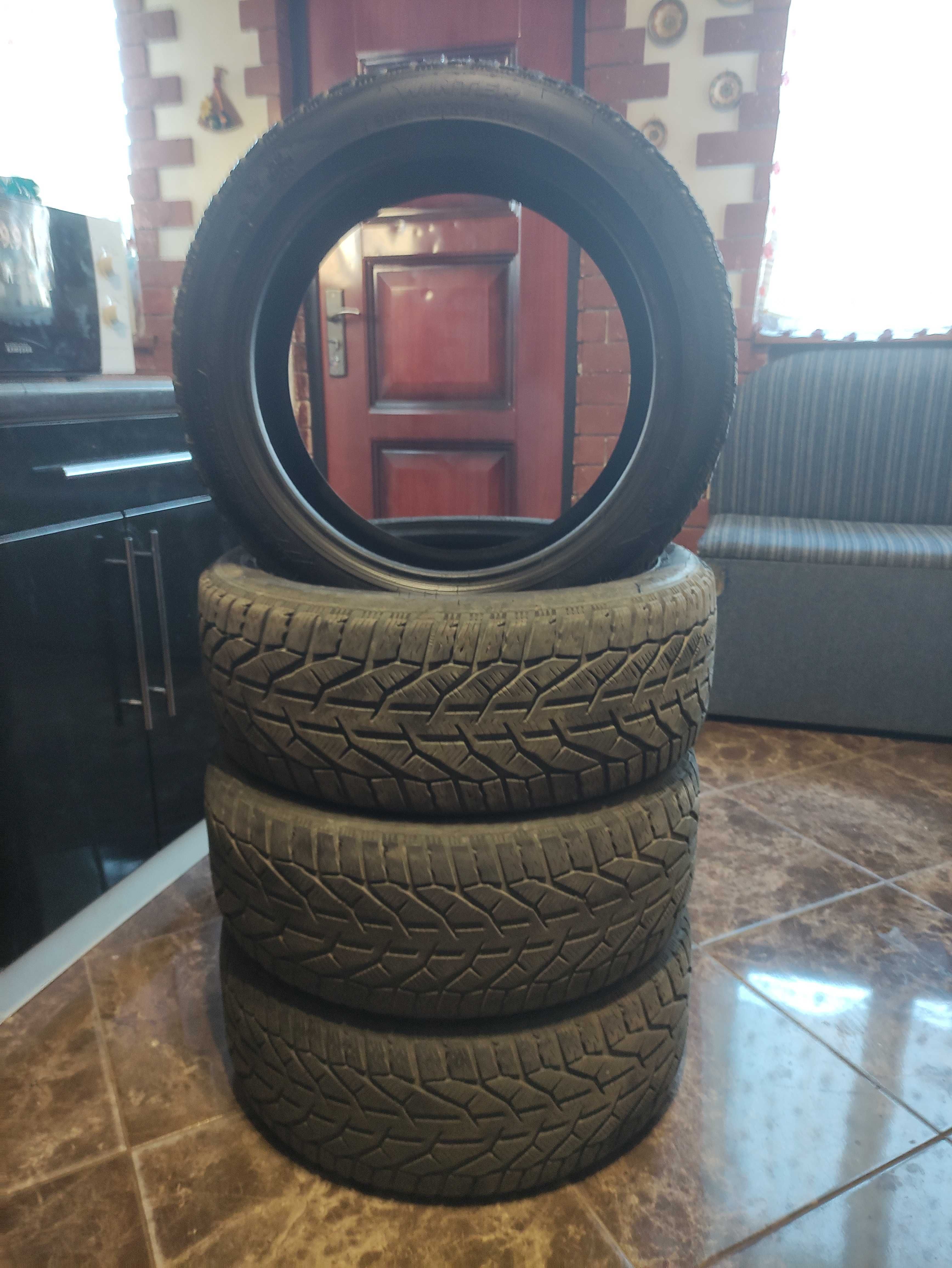 Шини 225/45/R17 все сизонка