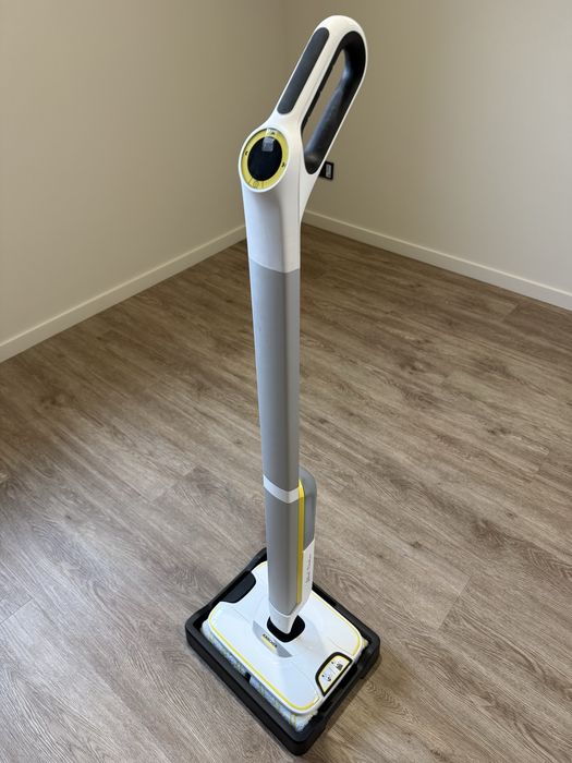 Продам Karcher FC8 Smart Signature Line (електрошвабра)
