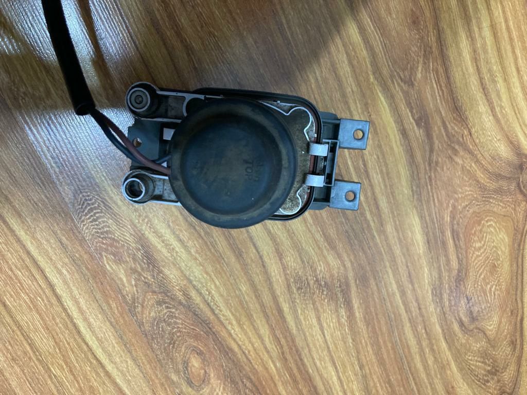 VW Passat B3 Halogen prawy hella