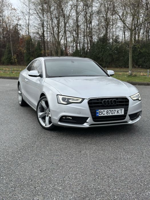 Audi A5 2011 купе 2.0 бензин
