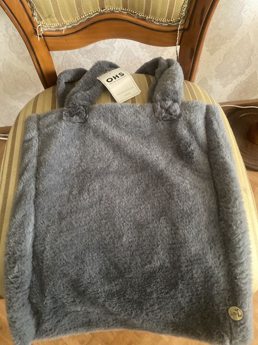 Сумочка легесенька, мягесенька