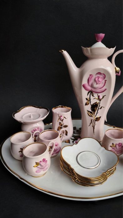 Каковий сервіз « Троянда» фафор СРСР , Коростень