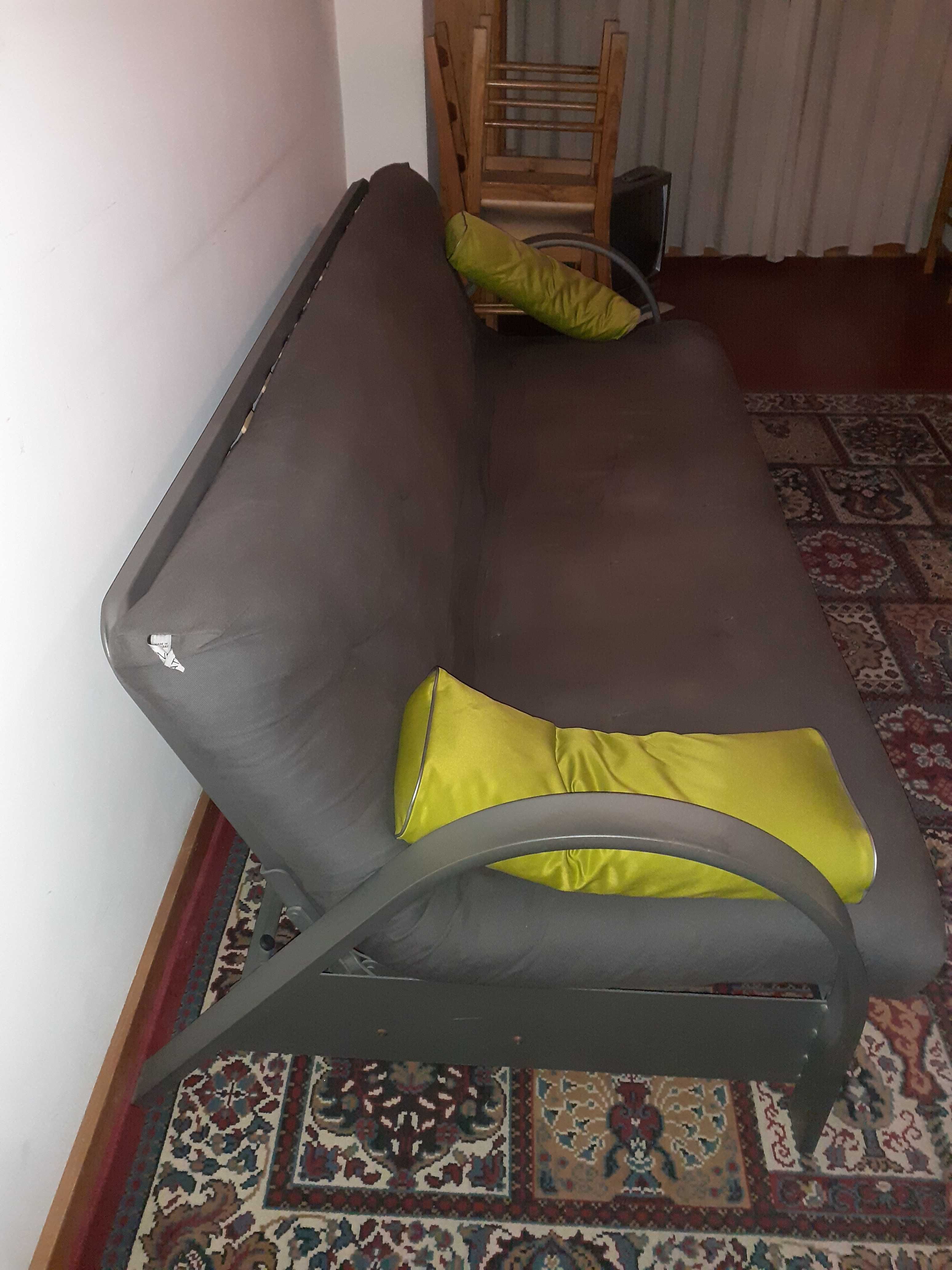 Vendo Sofá Cama - 70 euros