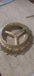 Base em metal trabalhada