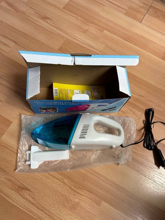 Міні пилесос в машину