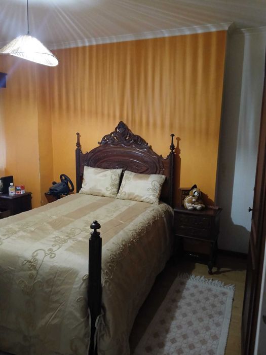 Excelente Moradia  CONDEIXA-A-VELHA - OPORTUNIDADE.