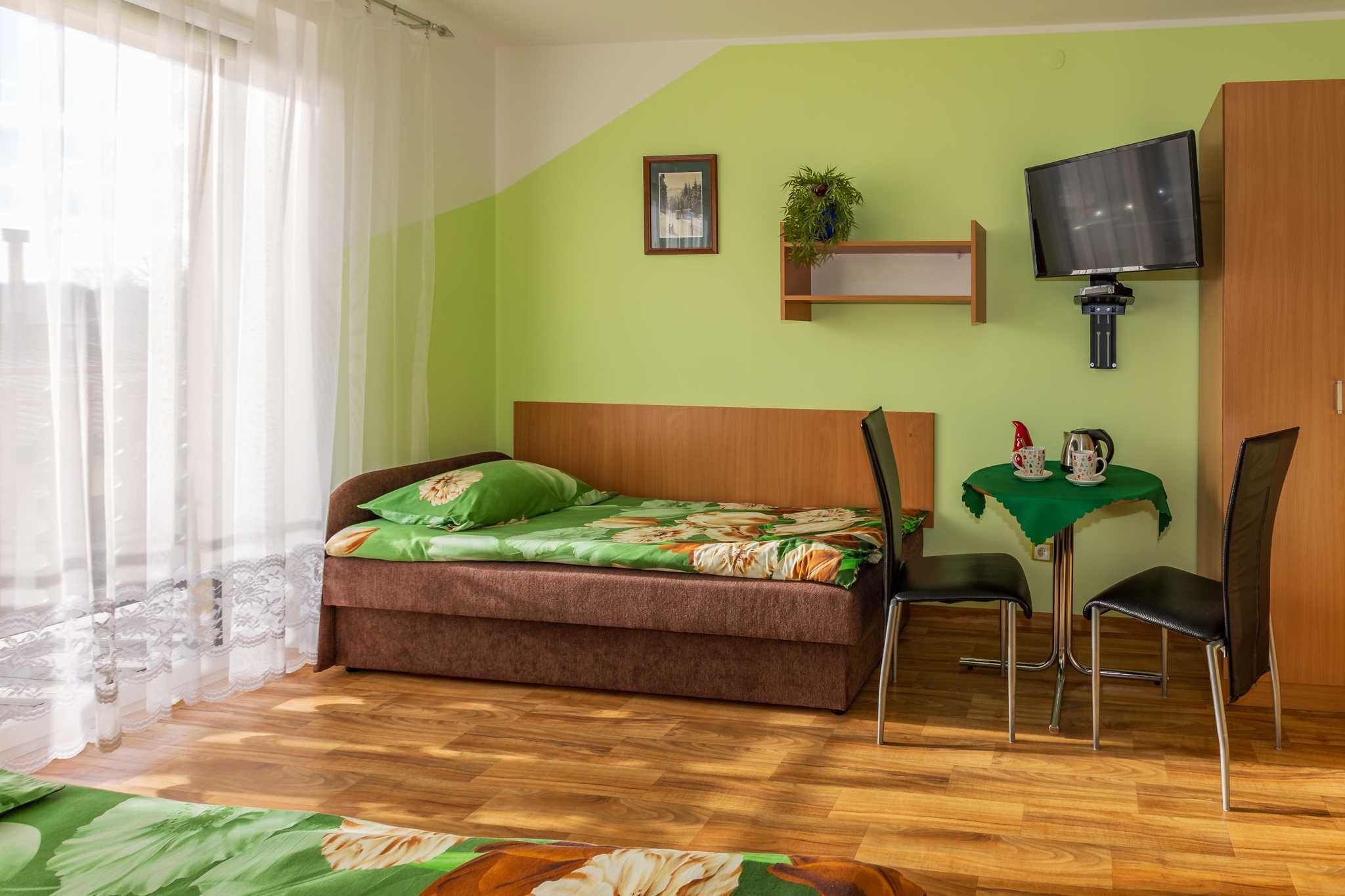 Pokoje z łazienkami blisko na narty i na spacery do centrum szyszunia