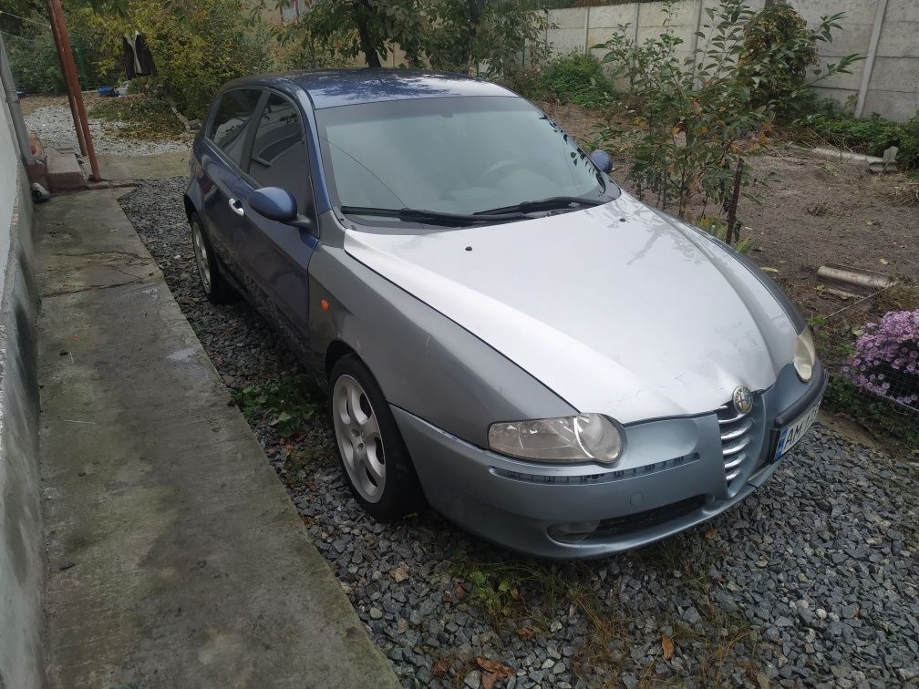 Розбор Alfa Romeo 147 2.0 мотор 2002р