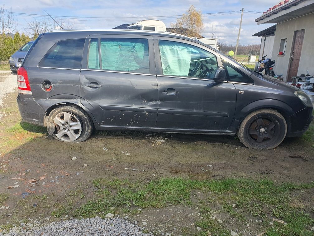 Zafira B 2013r silnik 1.7 A17DTR części