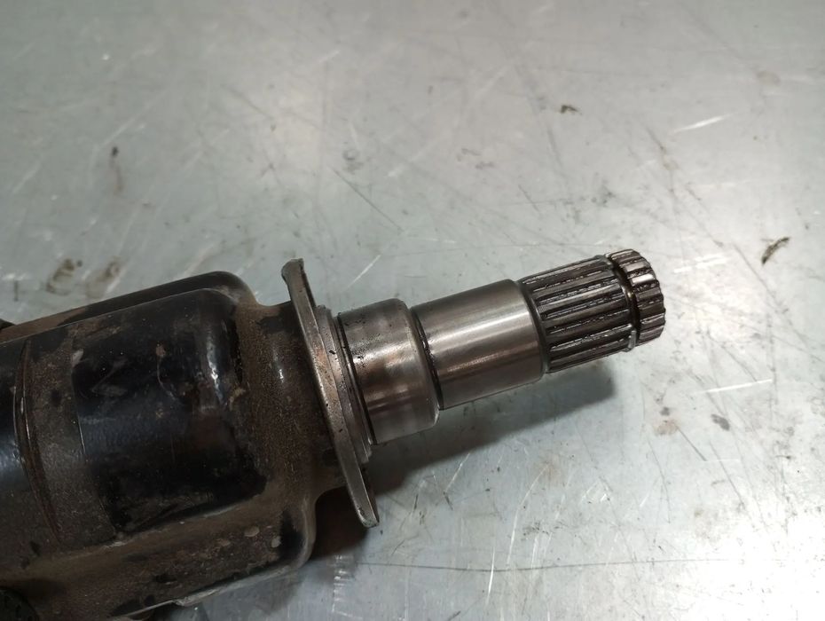 Transmissão frente direita TOYOTA Yaris Cross (MXP_)