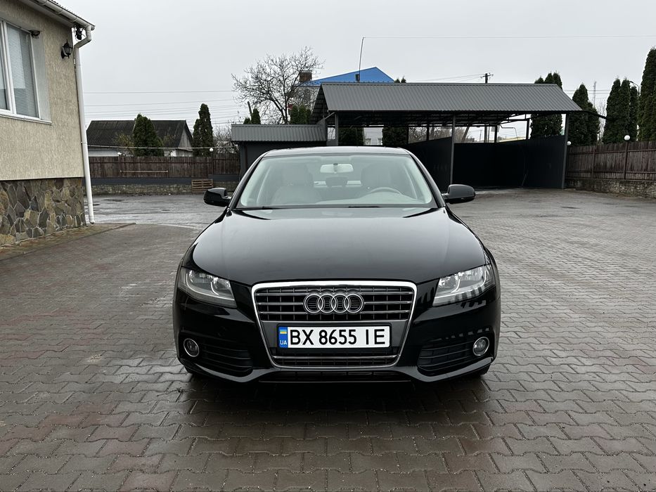 Audi A4 B8 2011 • 2.0 TFSI • Quattro • Автомат