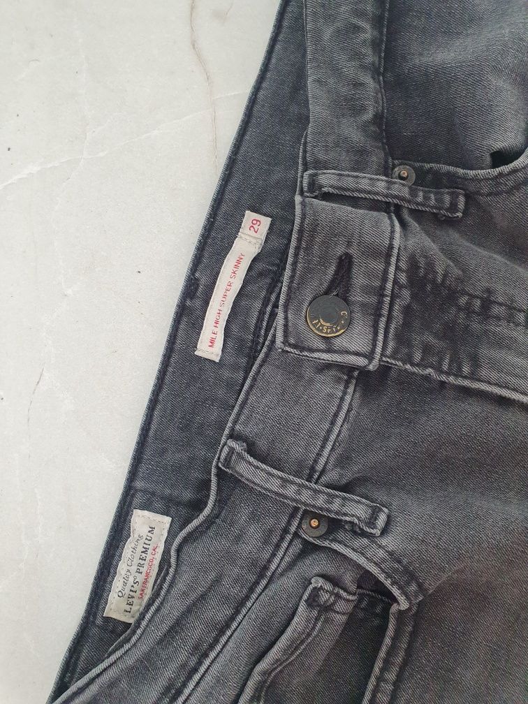 Spodnie jeansowe Levis nowe 29