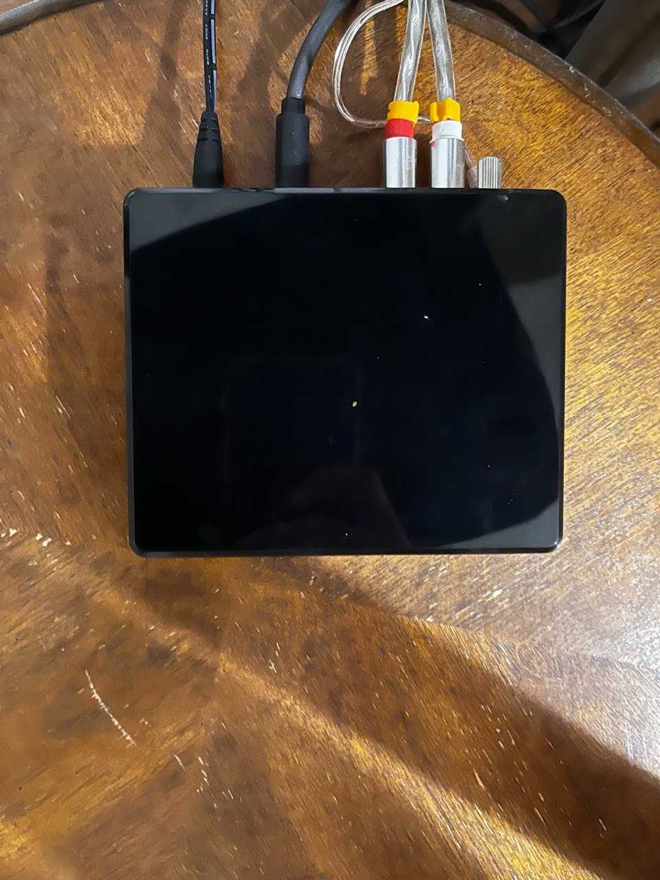 Pro-Ject T1 + Phono Box (korektor)