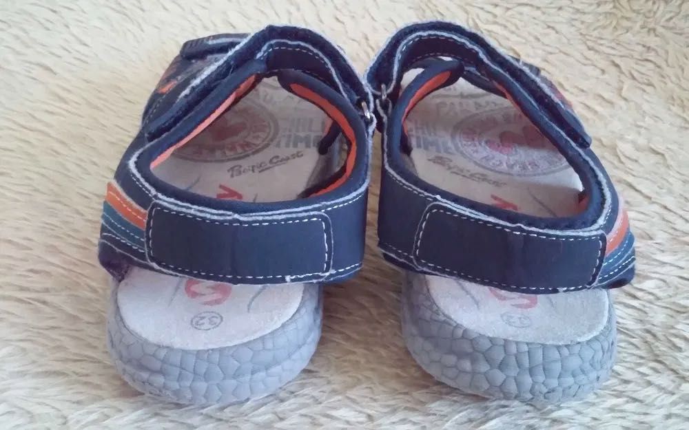 Sandały Walky CCC rozmiar 32 wkładka 21 cm.