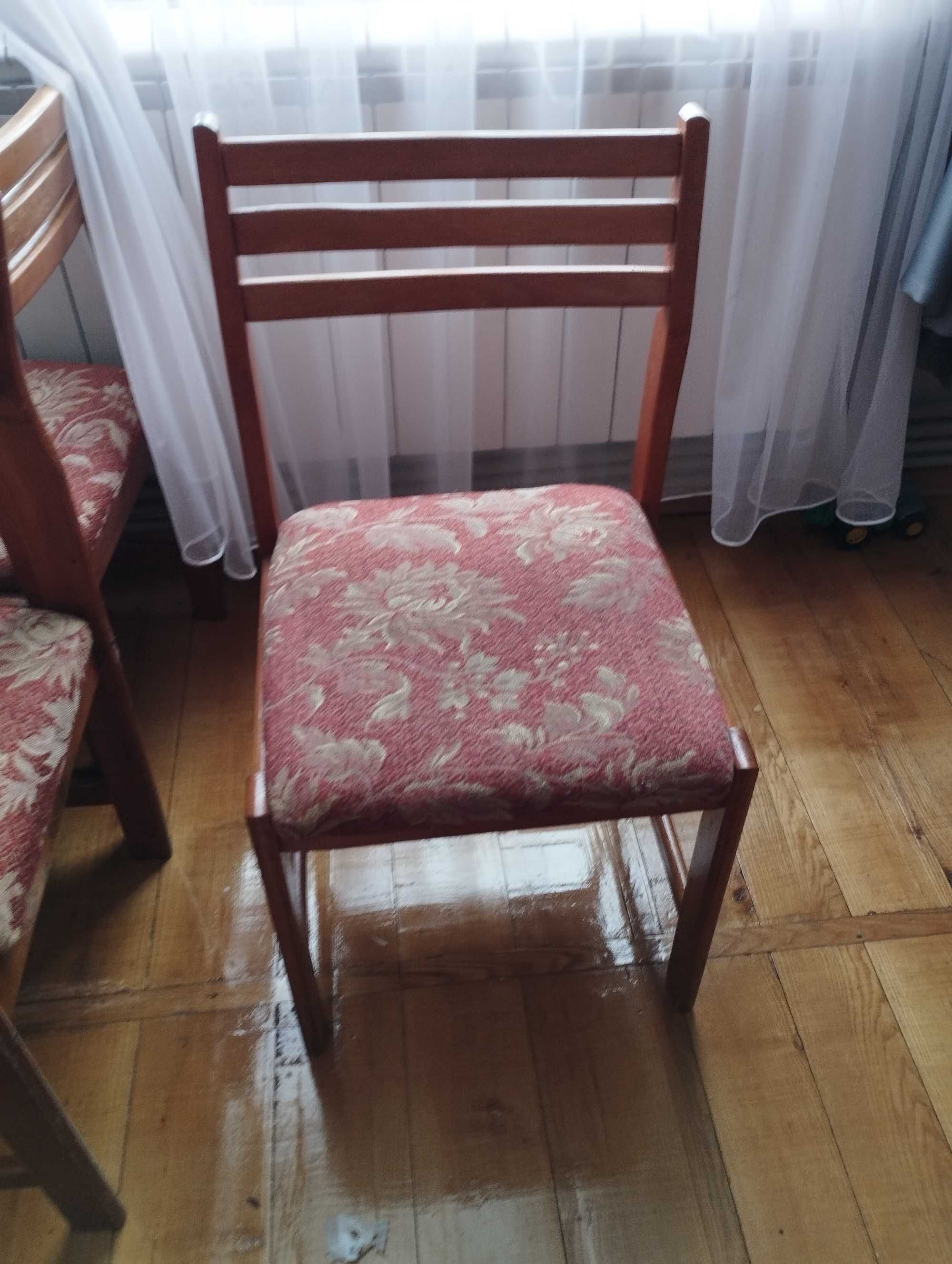 Стільці для вітальні
