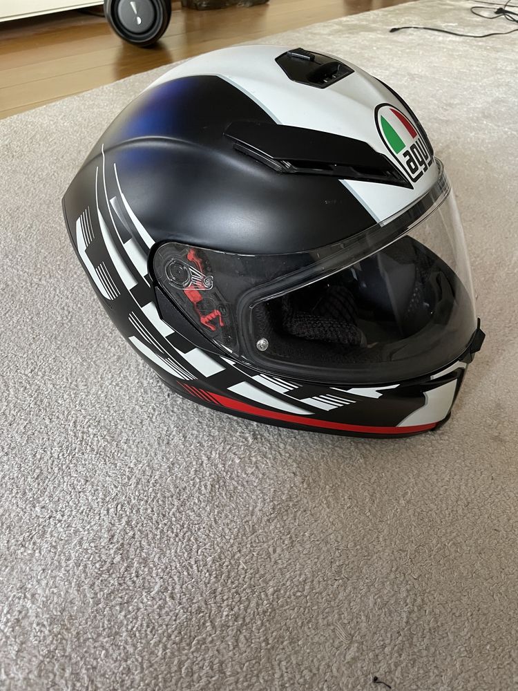 Capacete AGV com kit PACKTALK CARDO BOLD