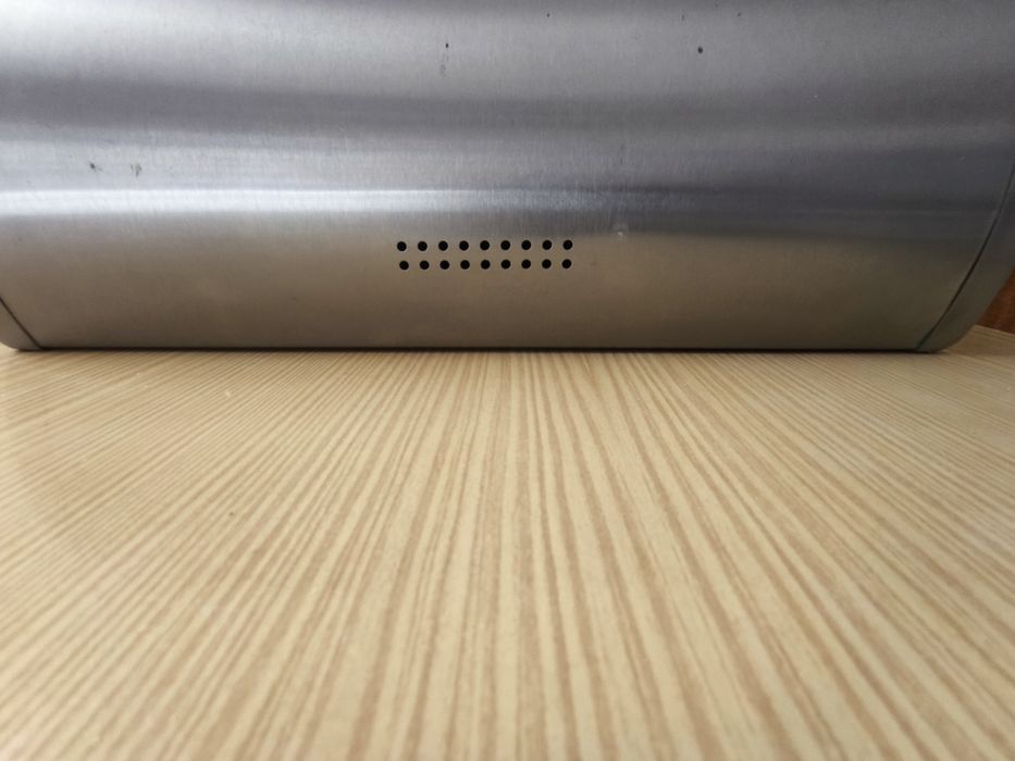 Caixa de pão metálica, com tampa deslizante