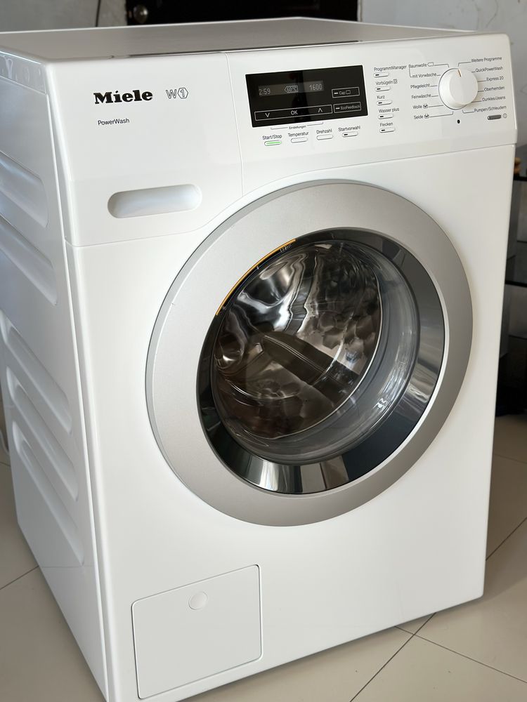 Стиралная, пральна машинка Miele w1