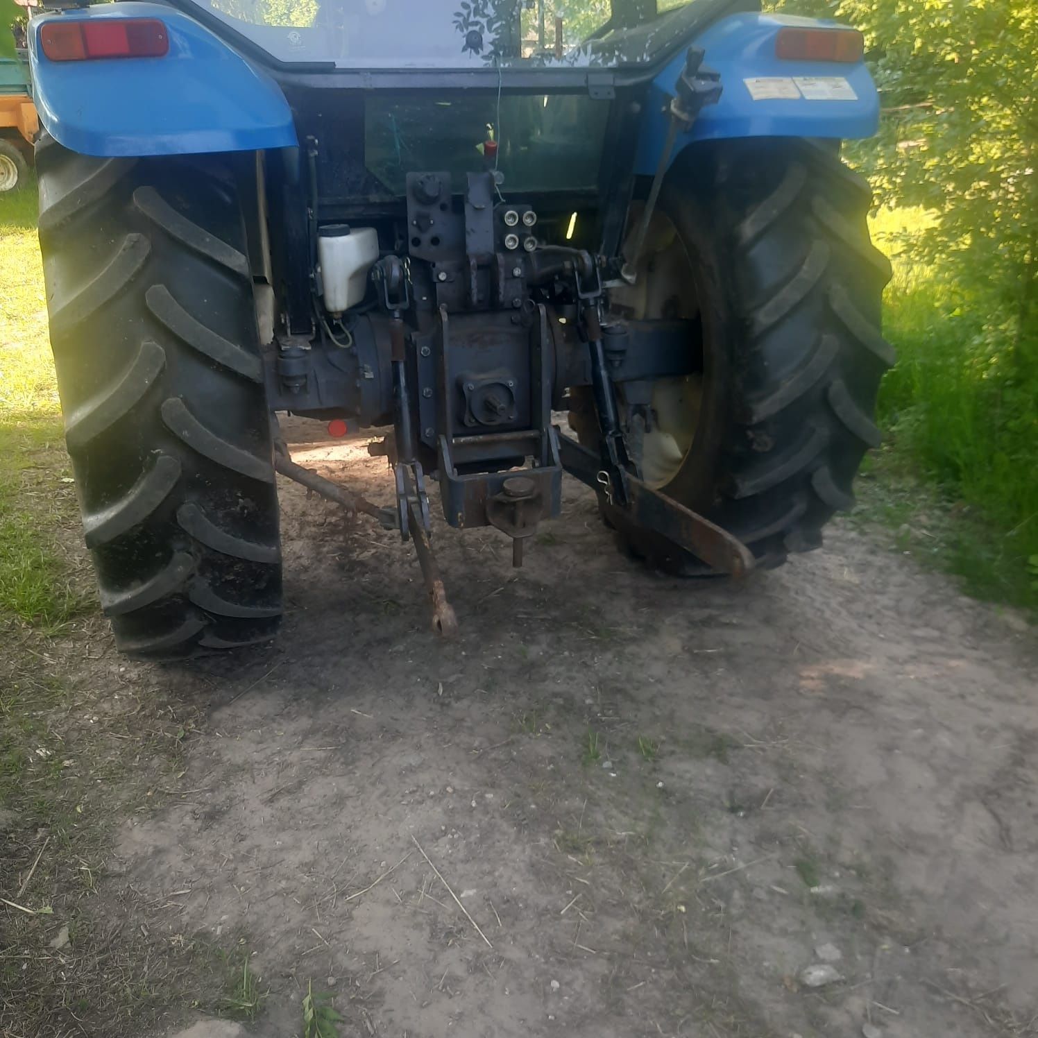 Sprzedam ciągnik New Holland TL80