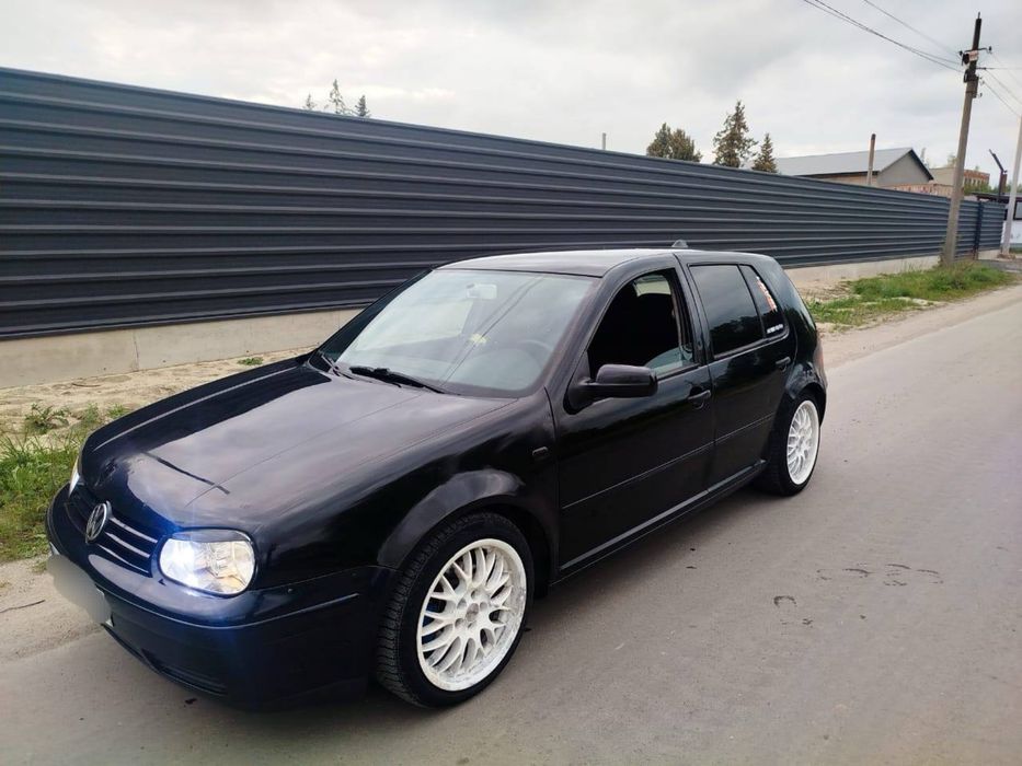 Volkswagen GOLF 4 . 1.9 sport limited