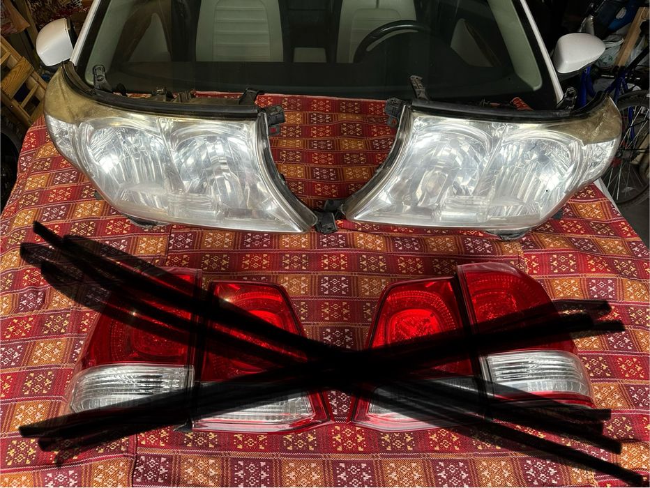 Ориг фары на Toyota LC 200