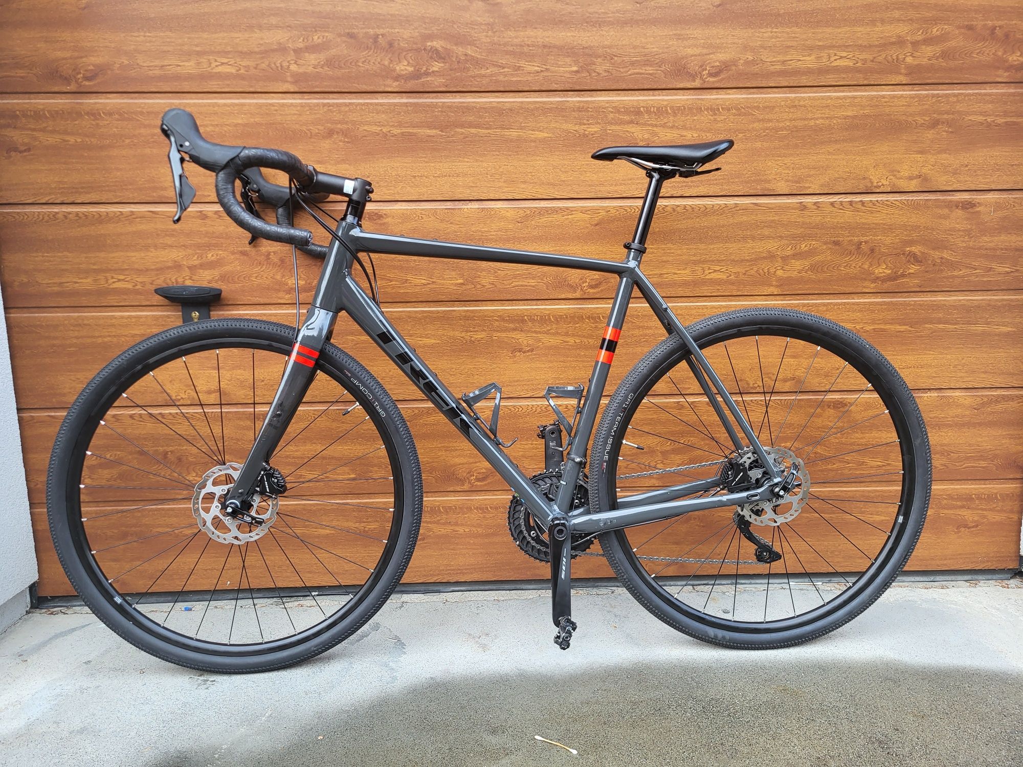 Trek Checkpoint ALR5 58