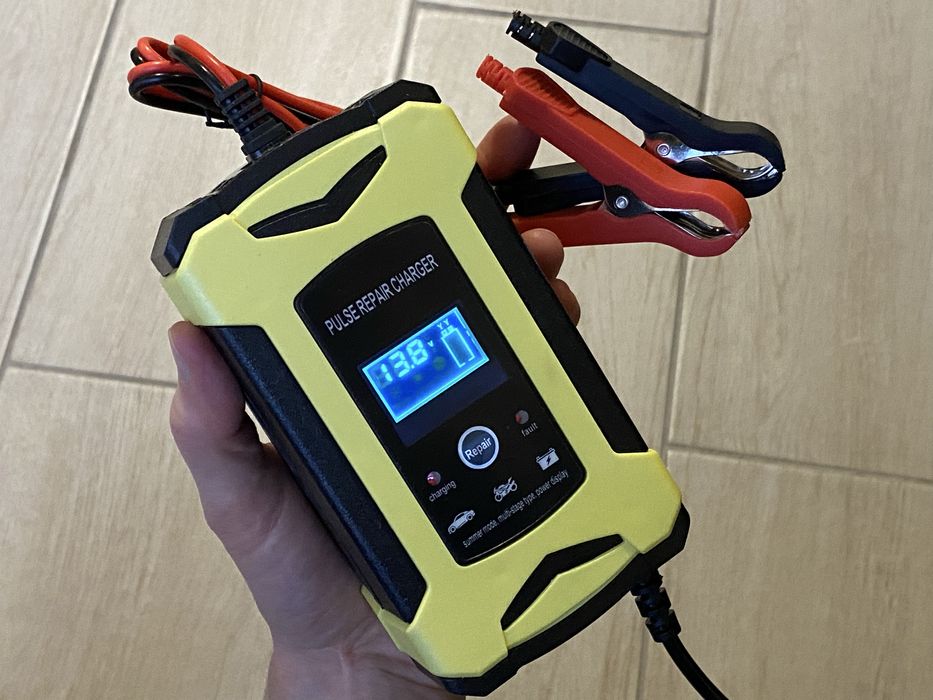 Импульсное зарядное устройство 4-100Ач. 12В/6А. Зарядка аккумулятора