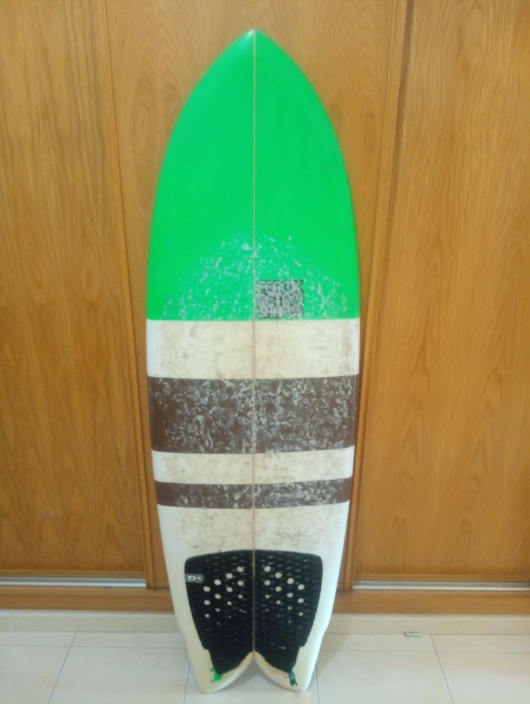 Ferox Twin fin 5'11 Retro Shapes 40-42 l