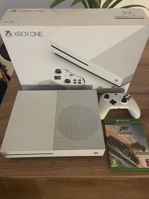 Sprzedam Xbox one s 500gb+pad+4gry