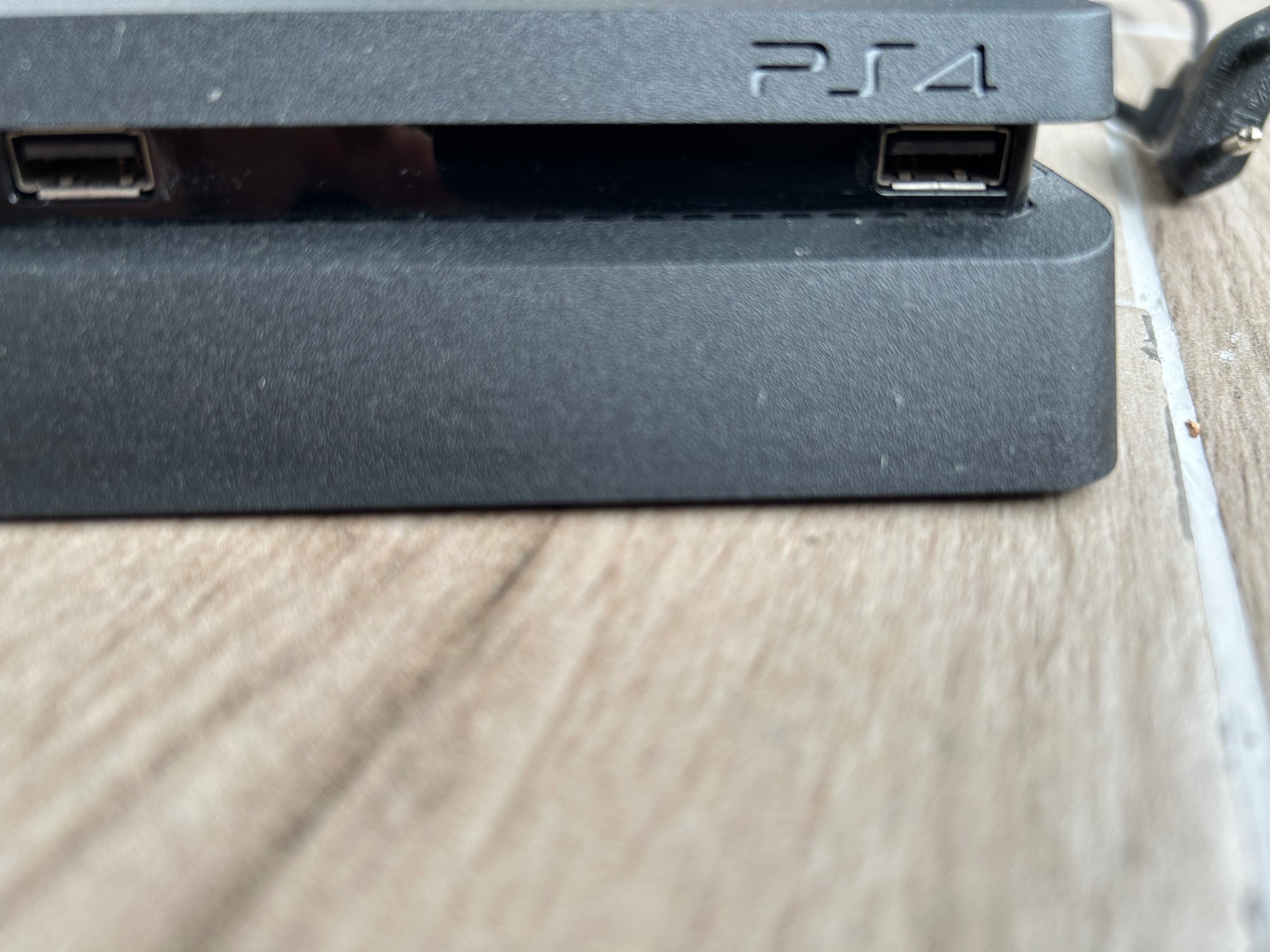 playstation 4 1tb 2 pady