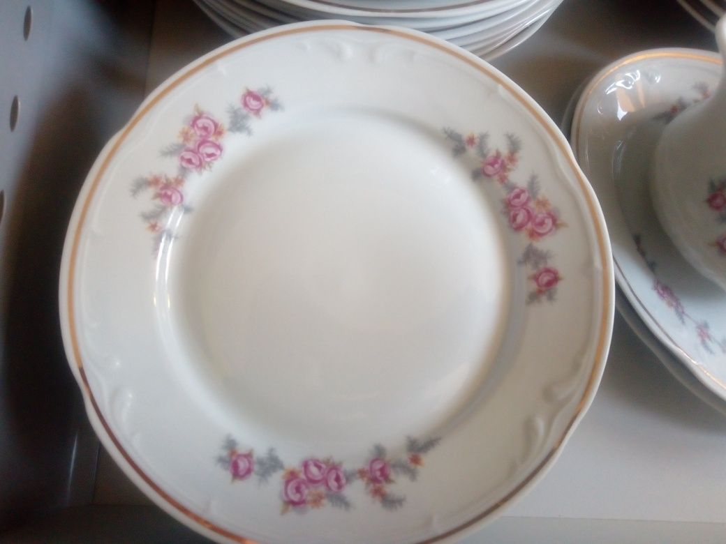Zestaw serwis obiadowo-deserowy porcelana Włocławek dla 12 osób, PRL
