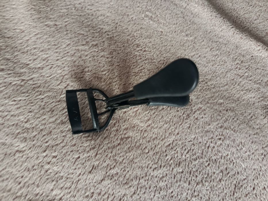 Avon czarna zalotka do rzęs