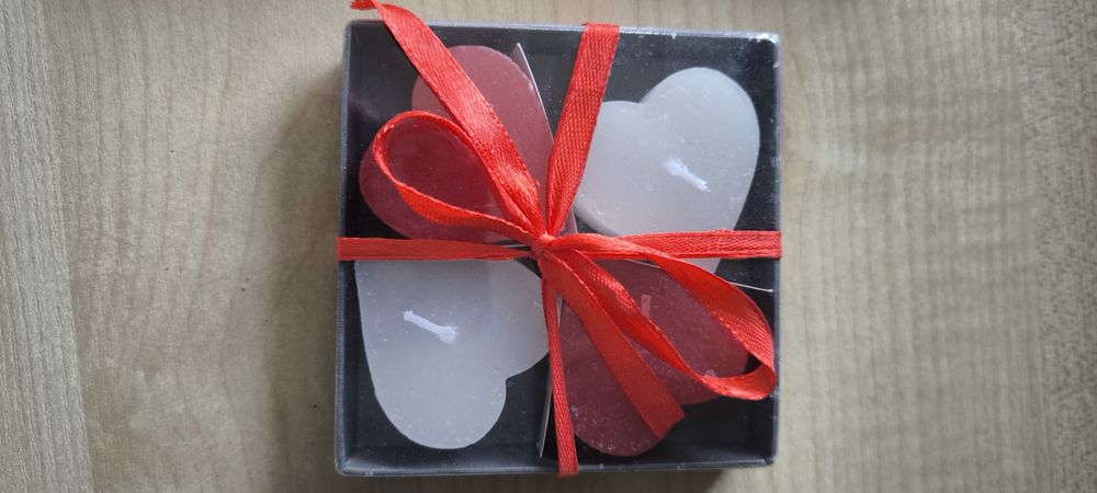 Świeczki tealight serduszka serca walentynki różowe czerwone nowe