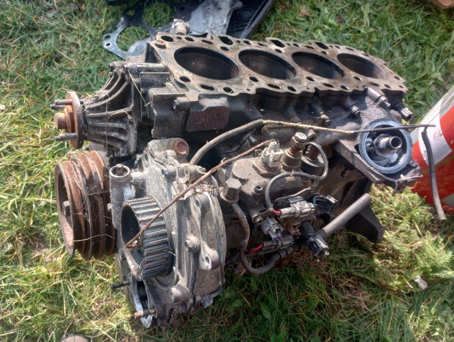 Silnik kompletny toyota 4runner. land ctuiser.hilux surf 3.0 te 1KZ te
