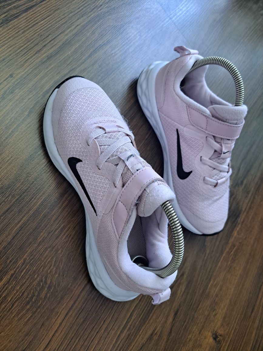 Кросівки Nike revolution 6 ,32 р./кросовки Nike р.32 /кроси nike