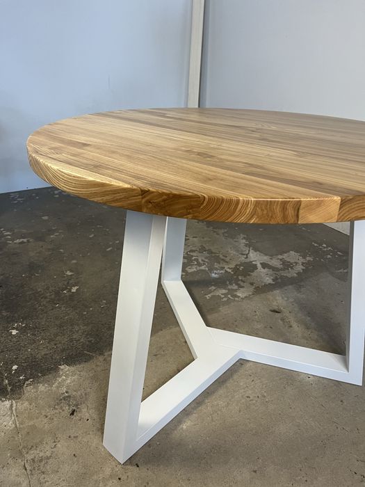 Столи від виробника з дерева