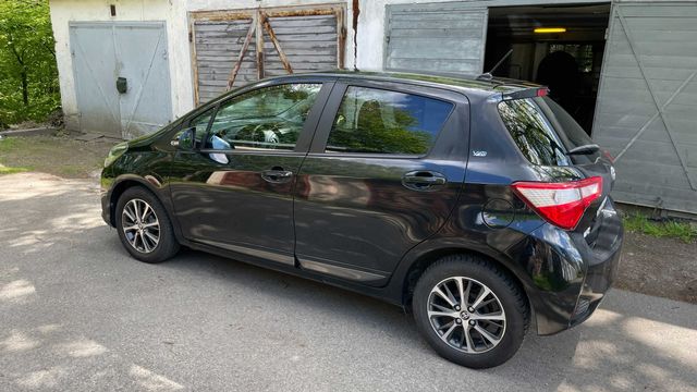 Toyota Yaris 1.5 wersja limitowana y20 rok prod. 2020