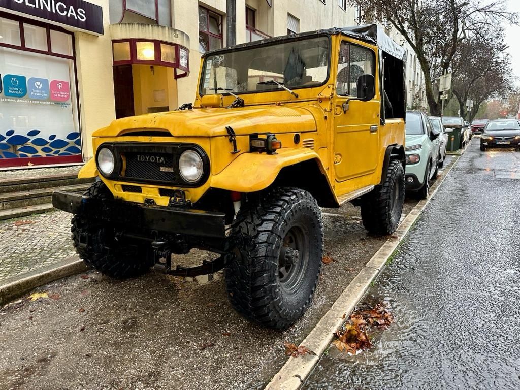 Toyota BJ40 aceito retoma