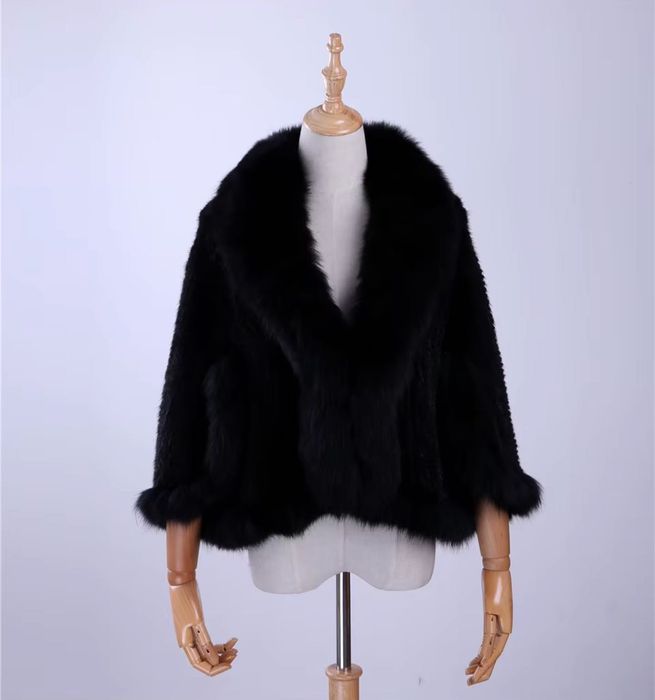 Naturalne futro z norki z kołnierzem z lisa