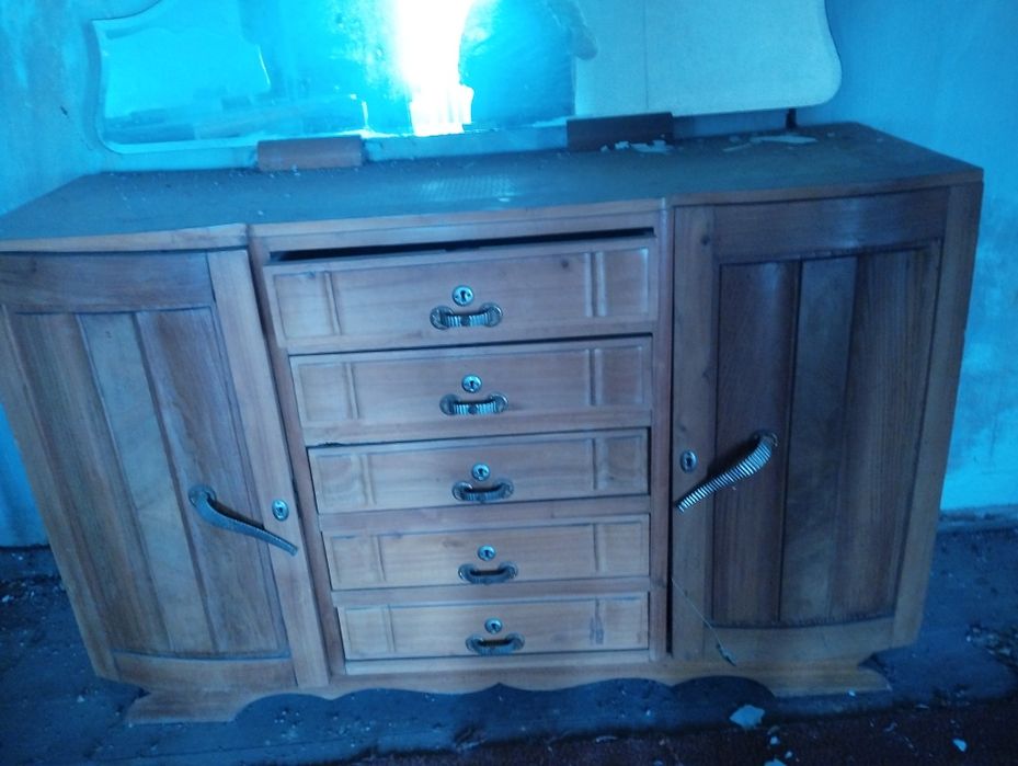 Móvel Antigo para restaurar