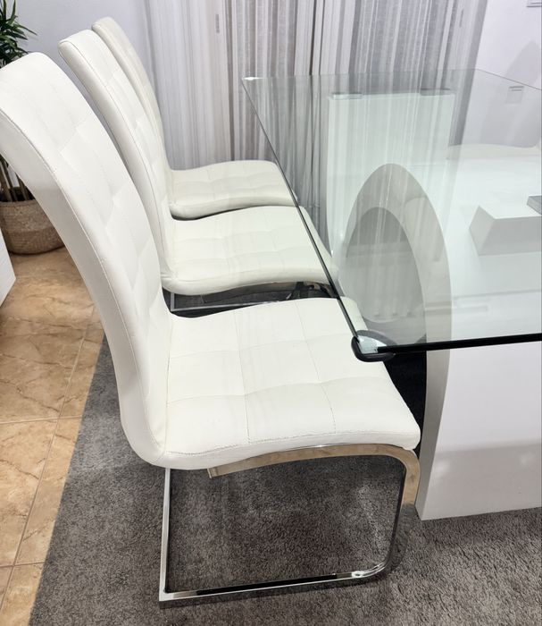 Conjunto Mesa e 6 Cadeiras