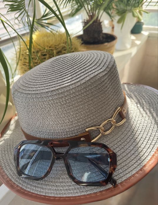 окуляри нові 1 раз одягала!!!