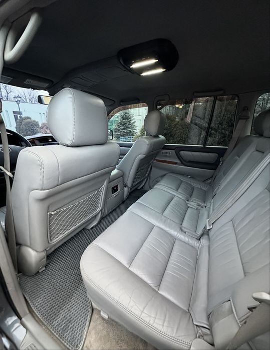 Продам ЛЕГЕНДУ Toyota Land Cruiser 100 2004 4.7 газ