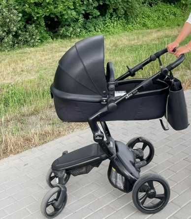 Wózek MIma Xari  Total Black 3 w 1